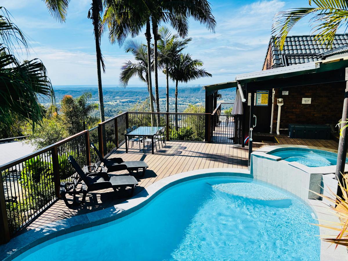 Pool and spa area