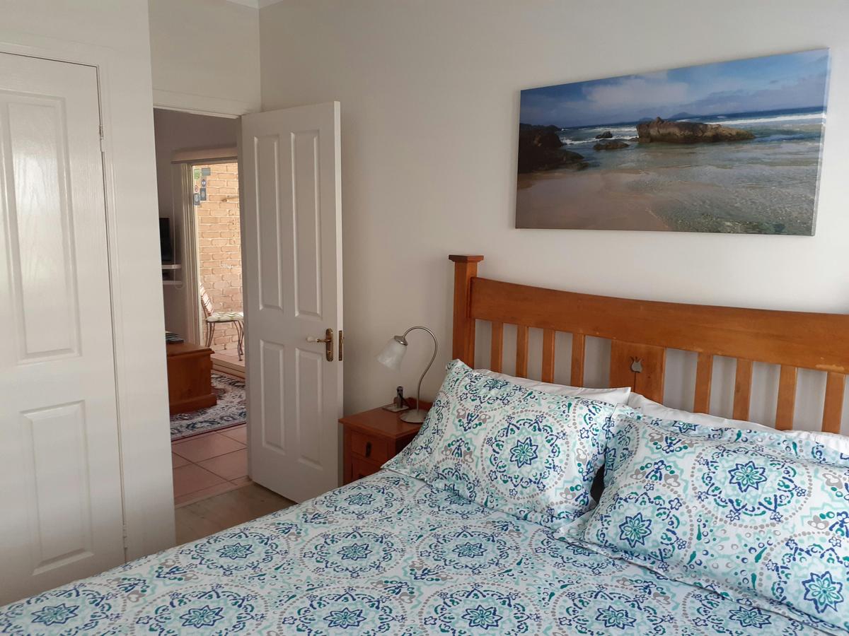 Queen Ensuite Room
