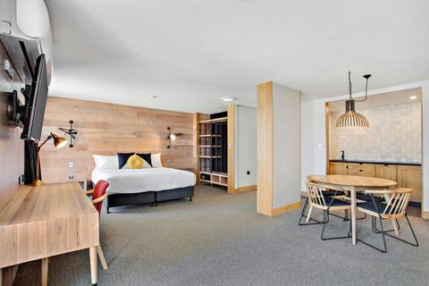 The Island King Suite
