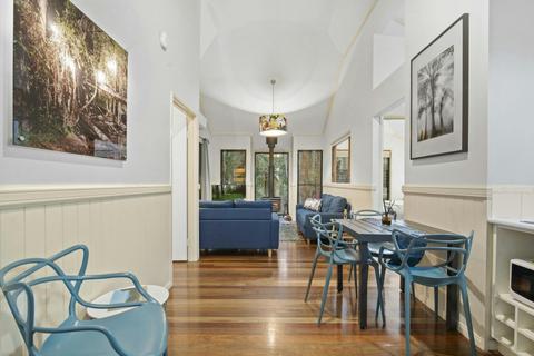 Creek Lodge