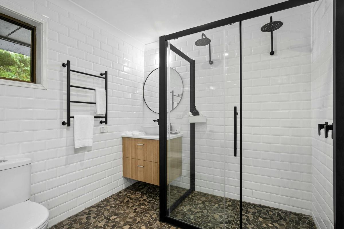 Courtyard Spa Room