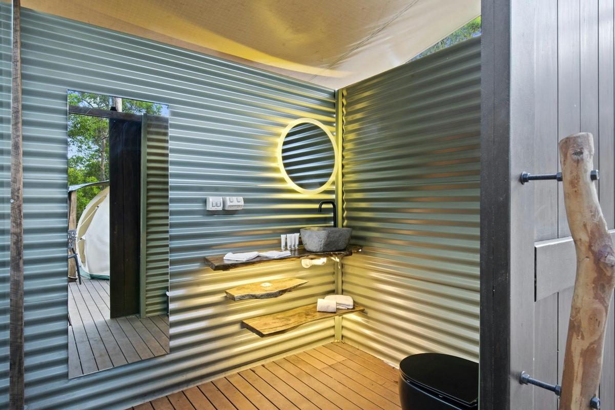 Woodlands Family Glamping Luxe Tent