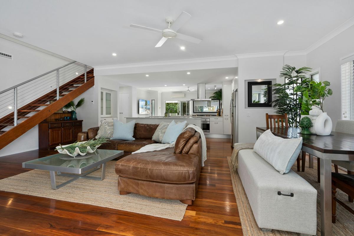 Lounge room