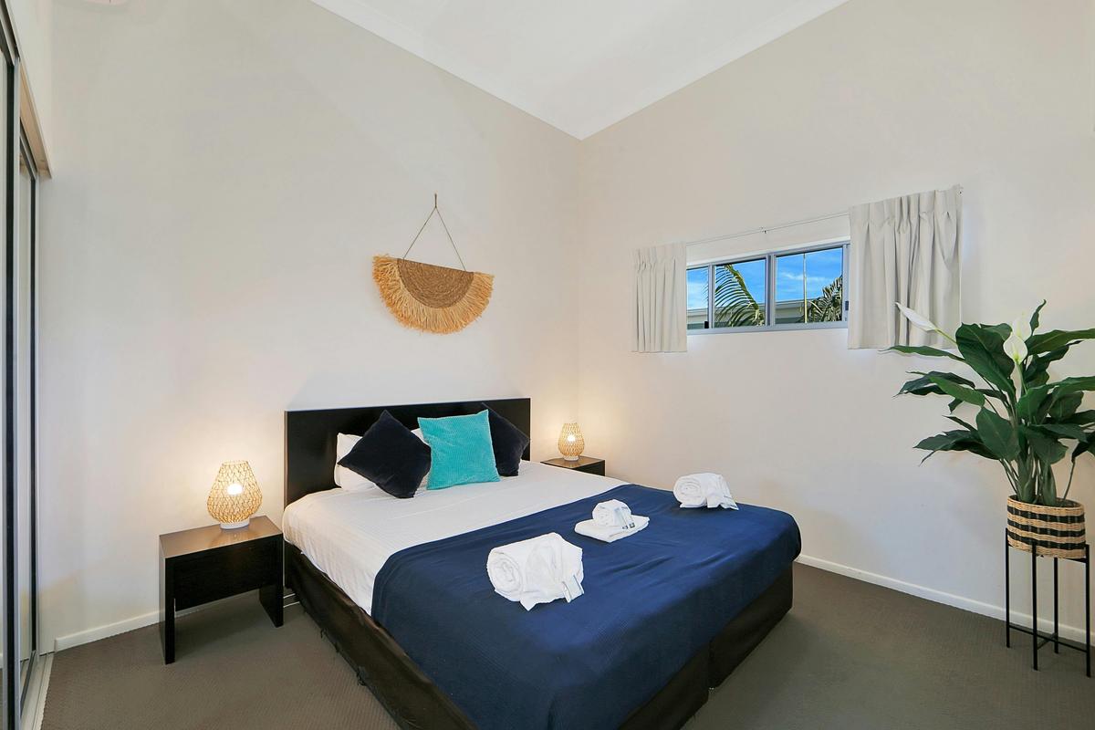 2 Bedroom Sunset