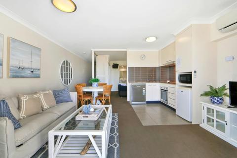 1 Bedroom Sunset