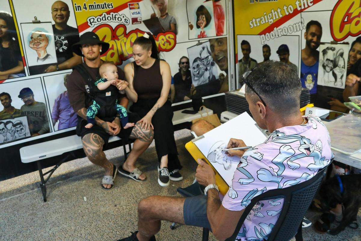 Sketches at Surfer's Paradise Markets