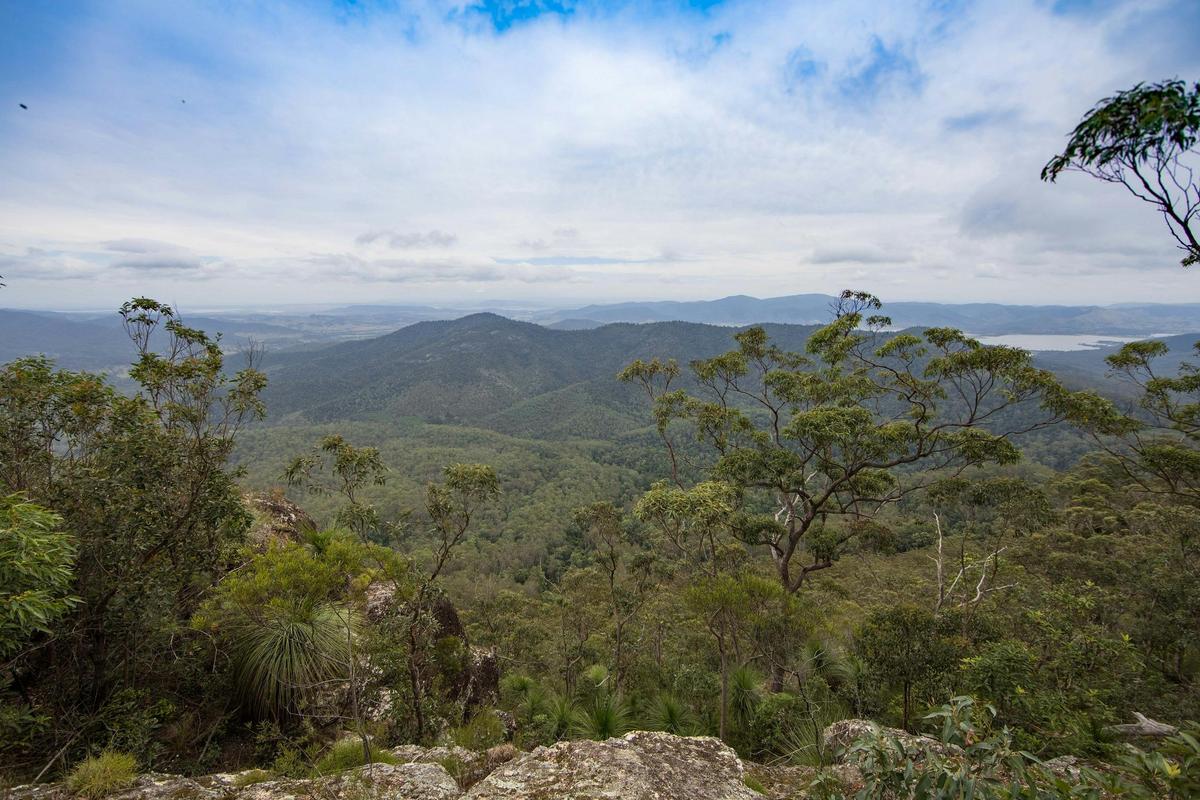 Somerset Trail Mount Mee Views