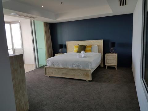 3 Bedroom 3 Level Deluxe Penthouse