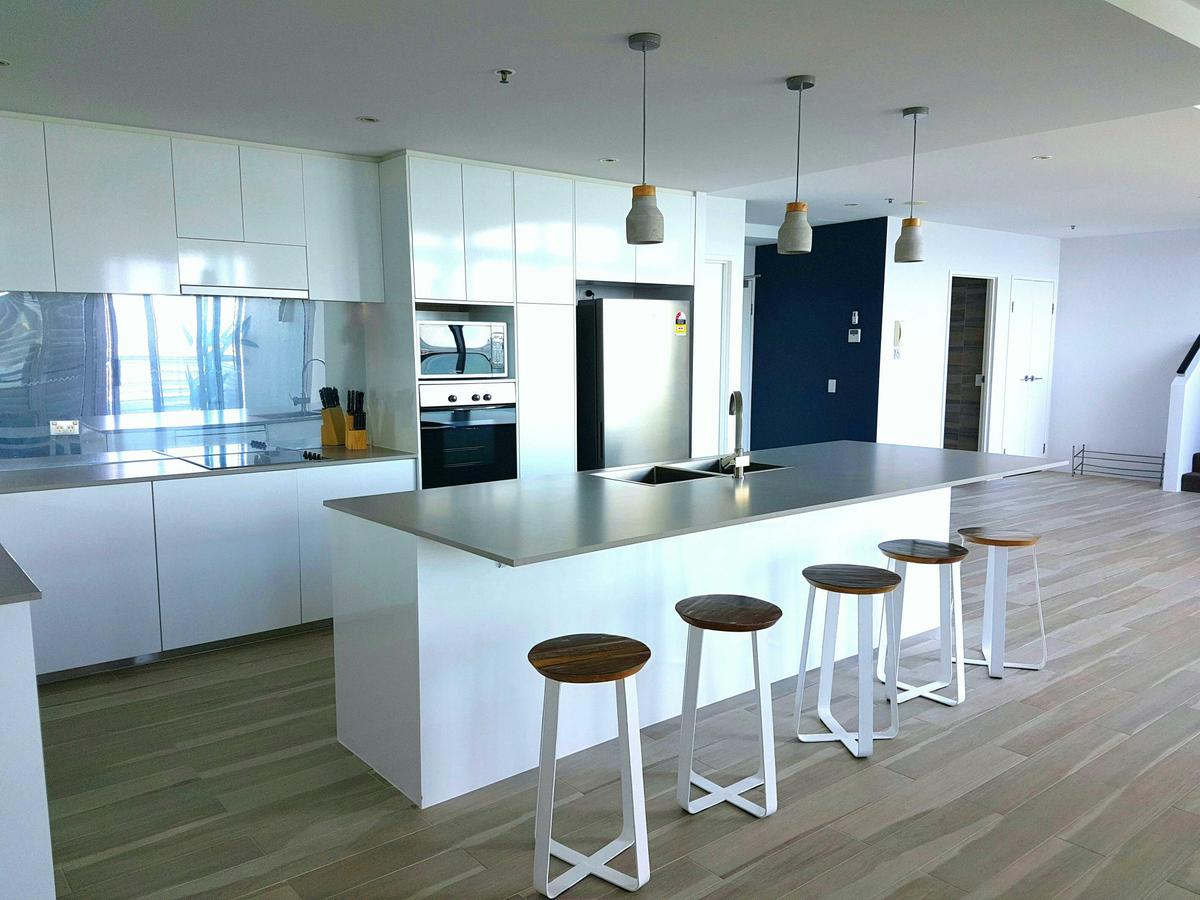 3 Bedroom 3 Level Deluxe Penthouse
