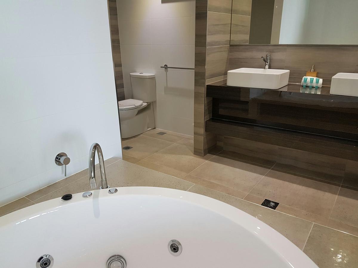 3 Bedroom 3 Level Deluxe Penthouse
