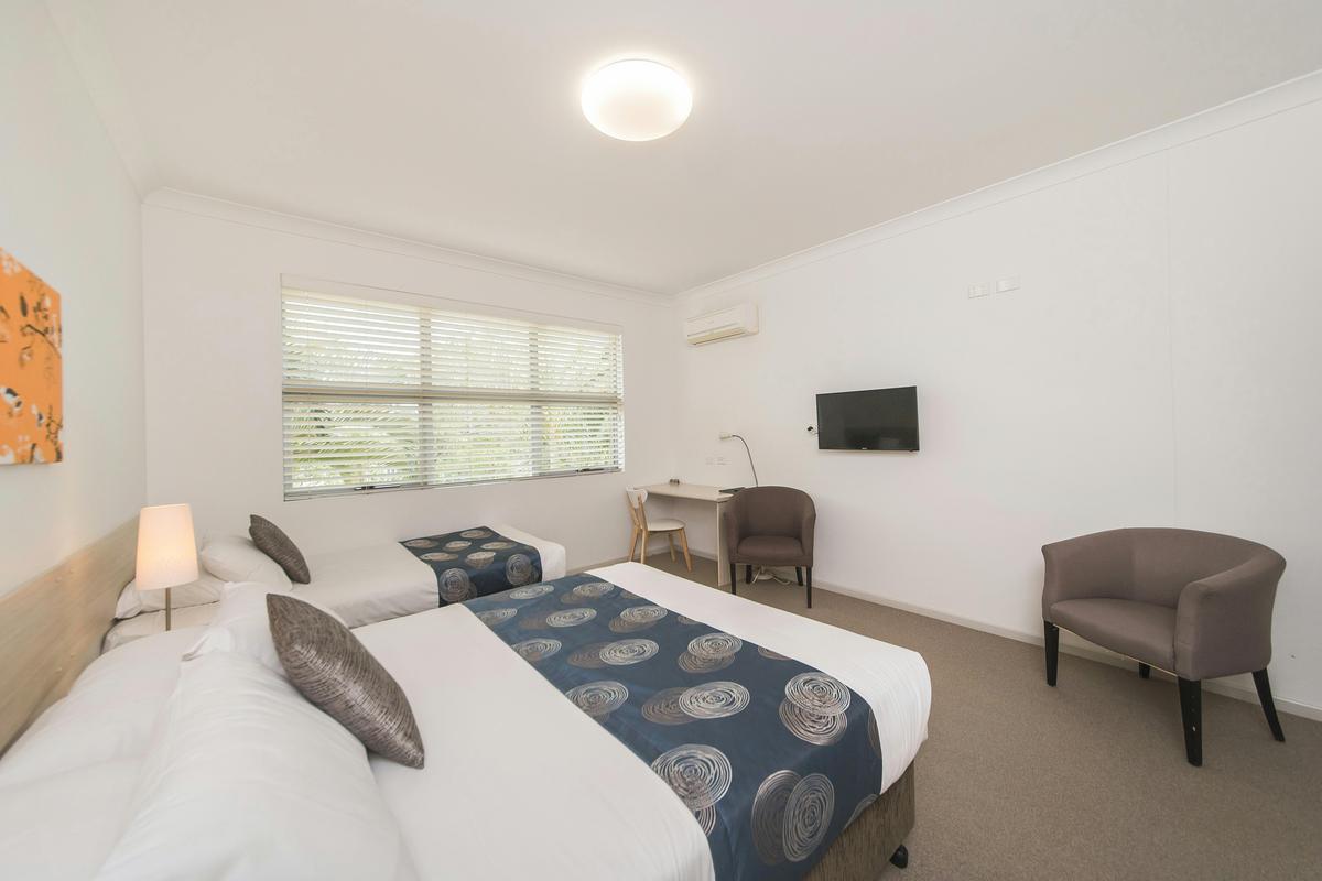 Triple Room