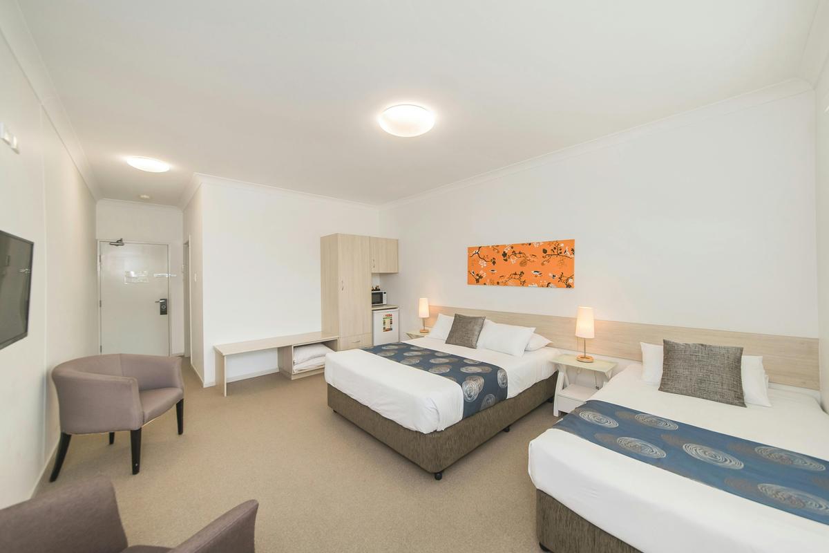 Triple Room