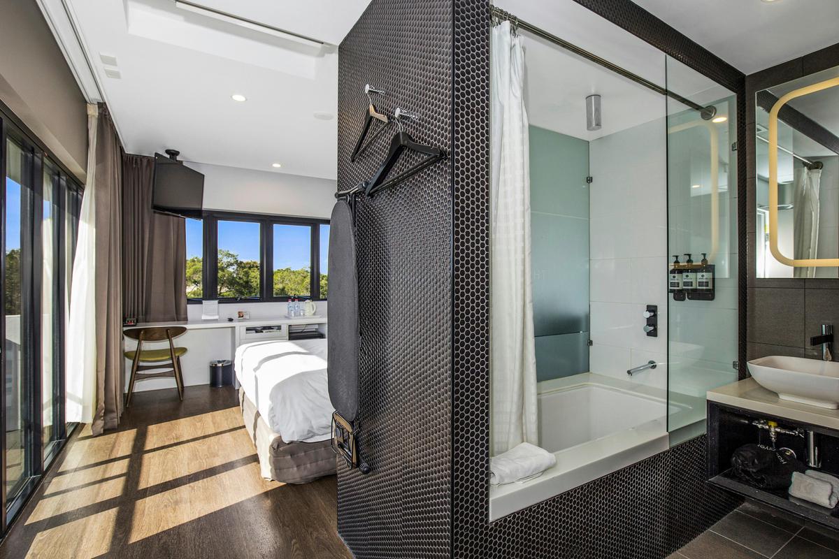 Corner Suites with Balcony