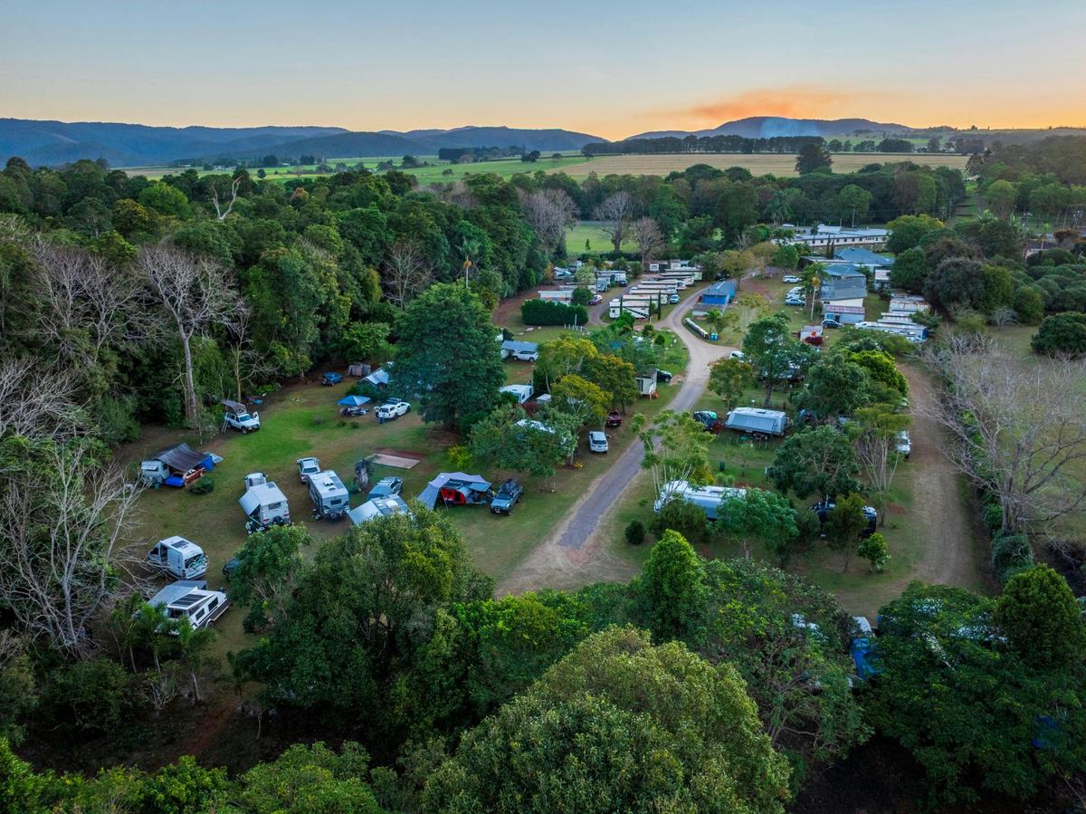 tolga caravan park entry