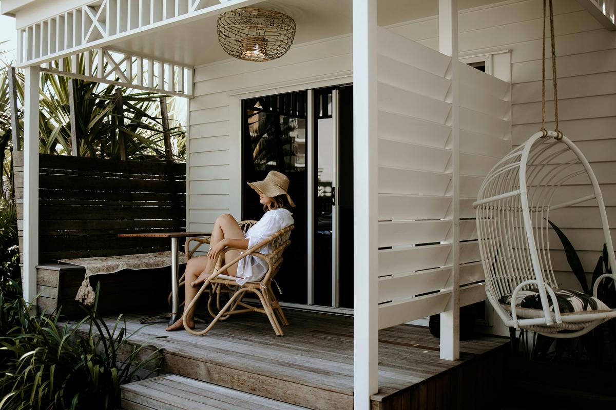 Relaxing in the Pandanus room