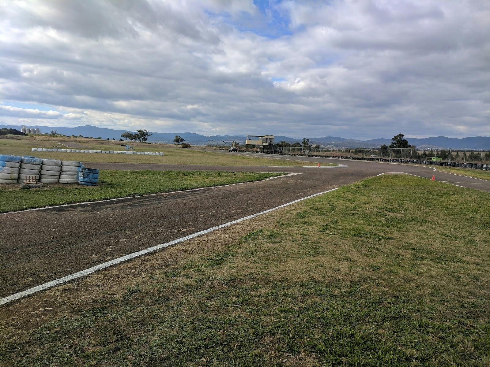 Track side at Oakburn Park Motorsports Complex