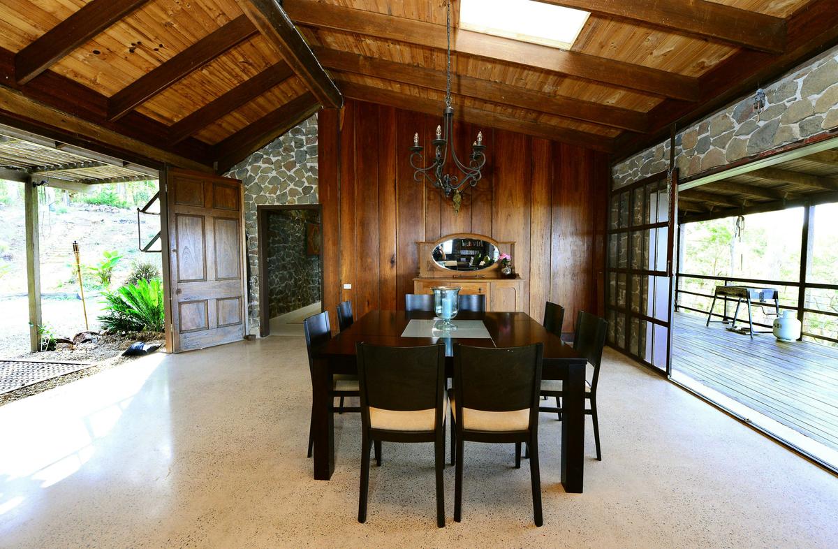 The Stonehouse Dining Decks