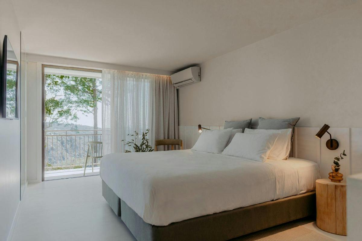 Scenic Room - Balcony