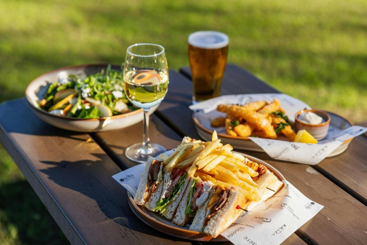 Tees' Clubhouse at RACV Royal Pines Resort