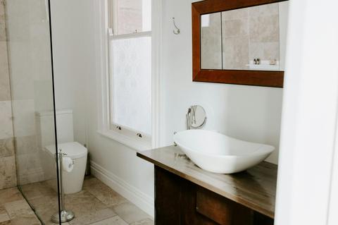 West Wing Suite 6