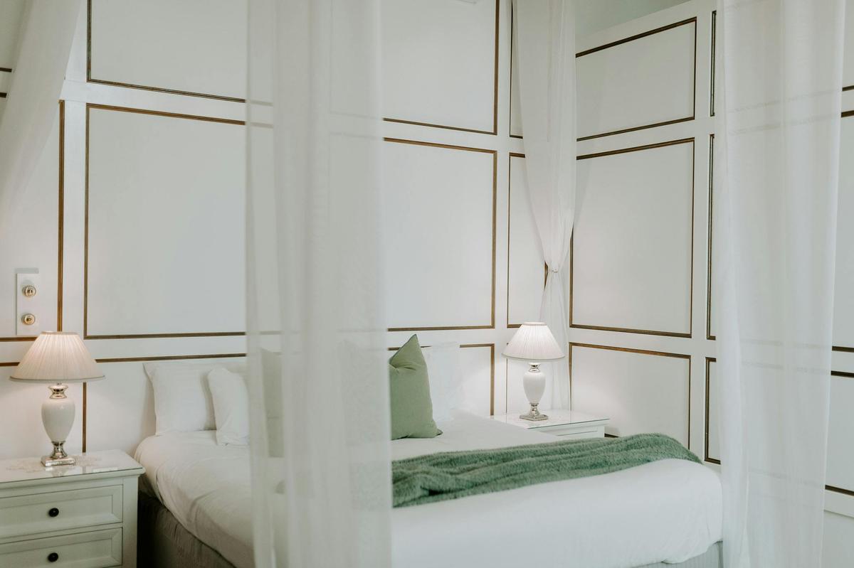West Wing Suite 6
