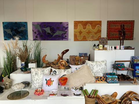 UMI Arts Gift Shop and Gallery