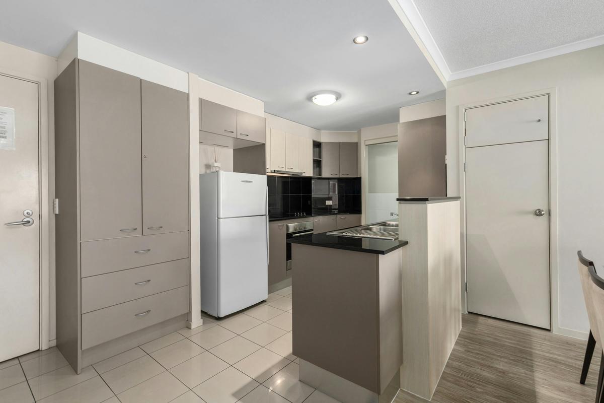 1 Bedroom 1 Bathroom Apartment