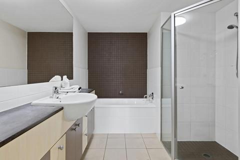 2 Bedroom 2 Bathroom Apartment