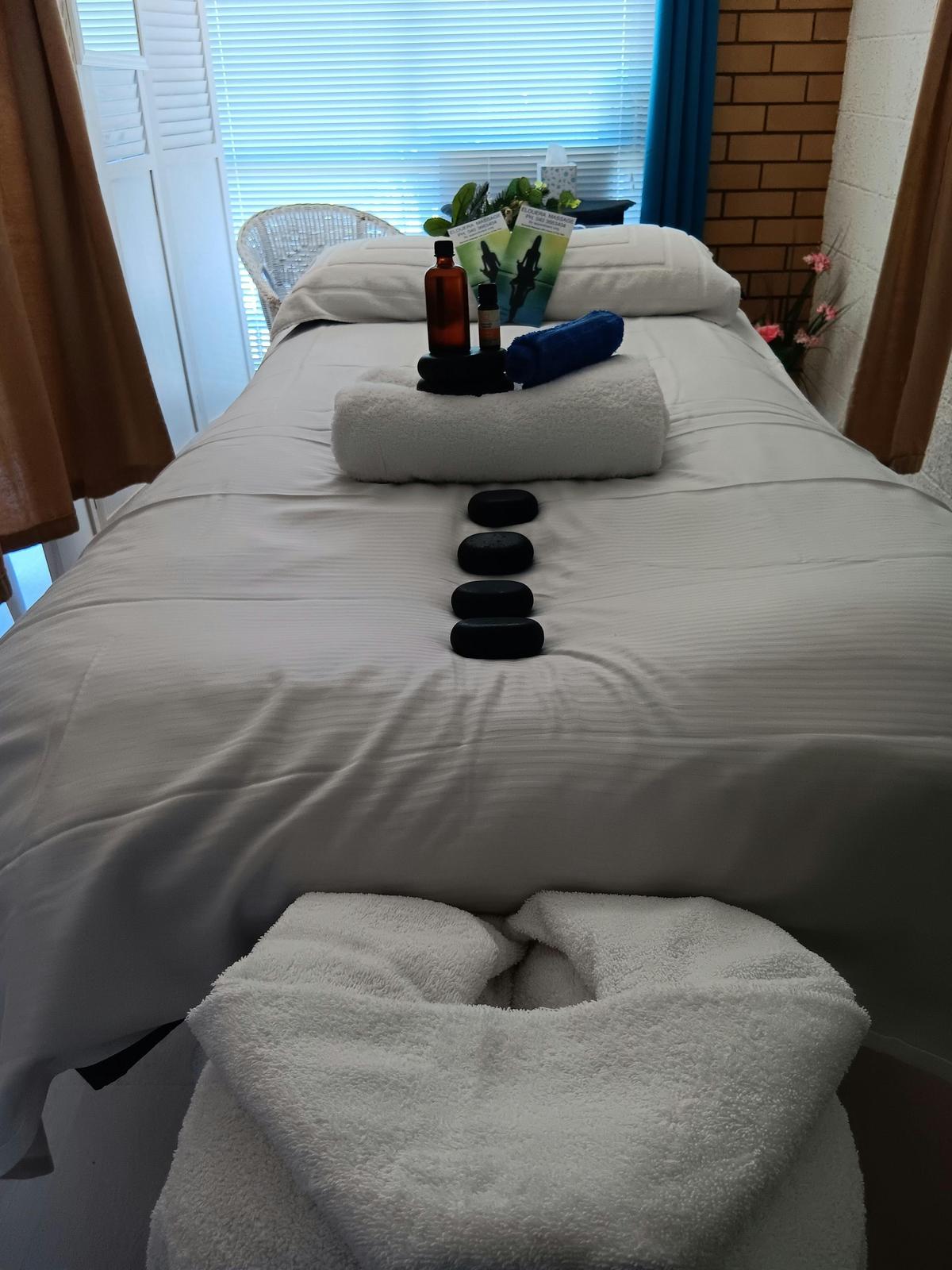 Elouera@Somerset .......On-site Remedial Massage & Beauty