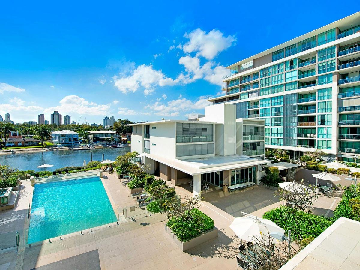 Outdoor Pool and Gym area