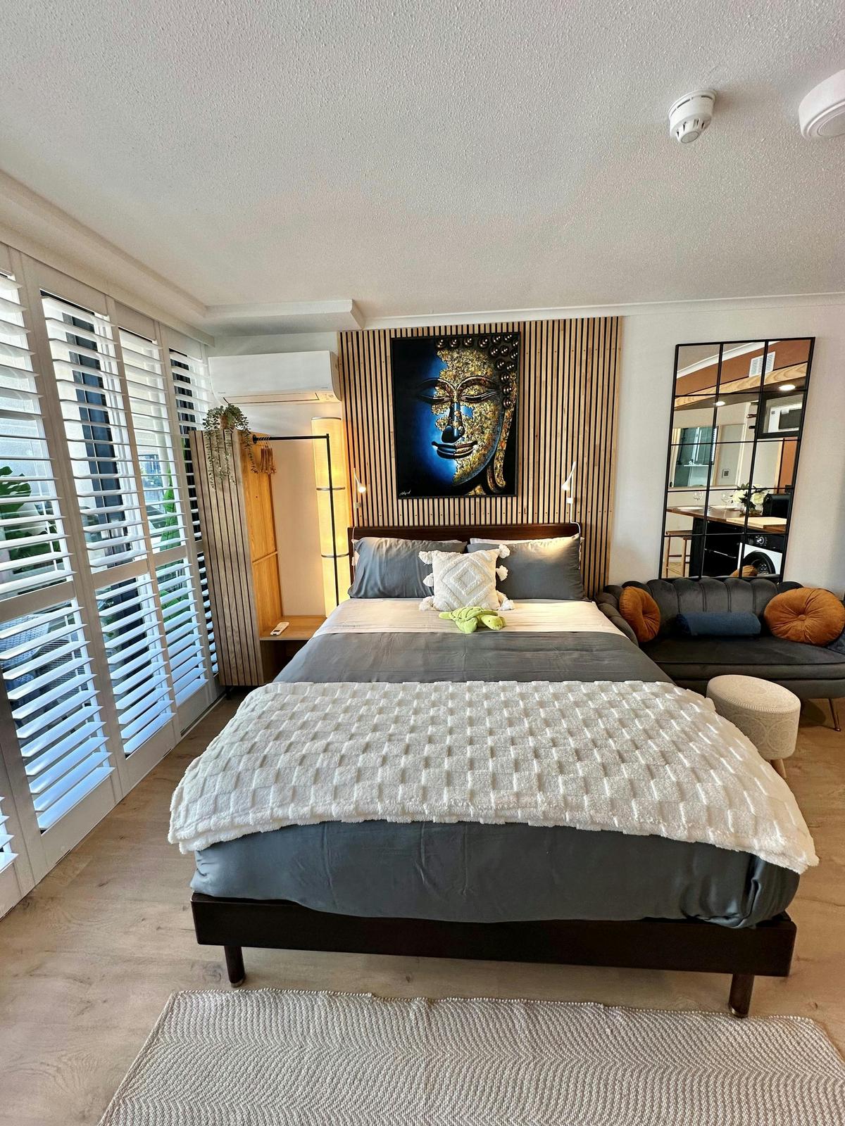 Deluxe Studio Room