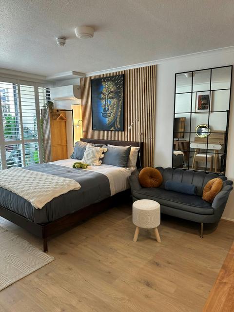 Deluxe Studio Room