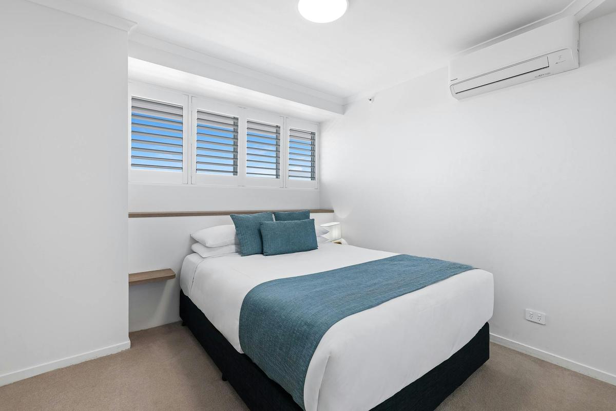 Deluxe 3 Bedroom Ocean View Apartment