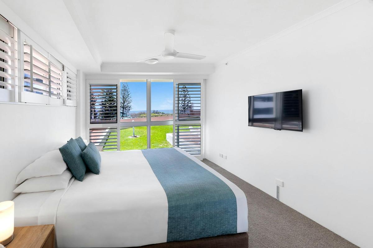 Superior 2 Bedroom Courtyard Apartment