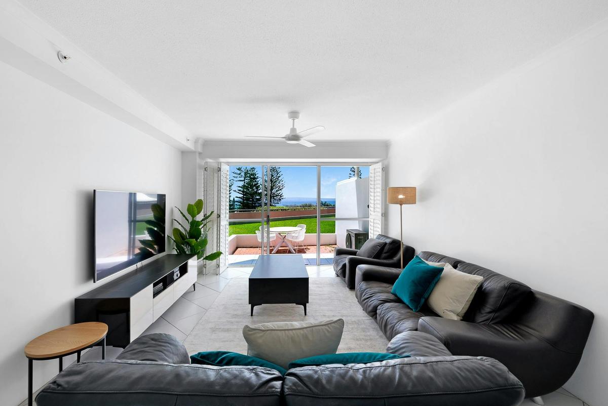 Superior 2 Bedroom Courtyard Apartment