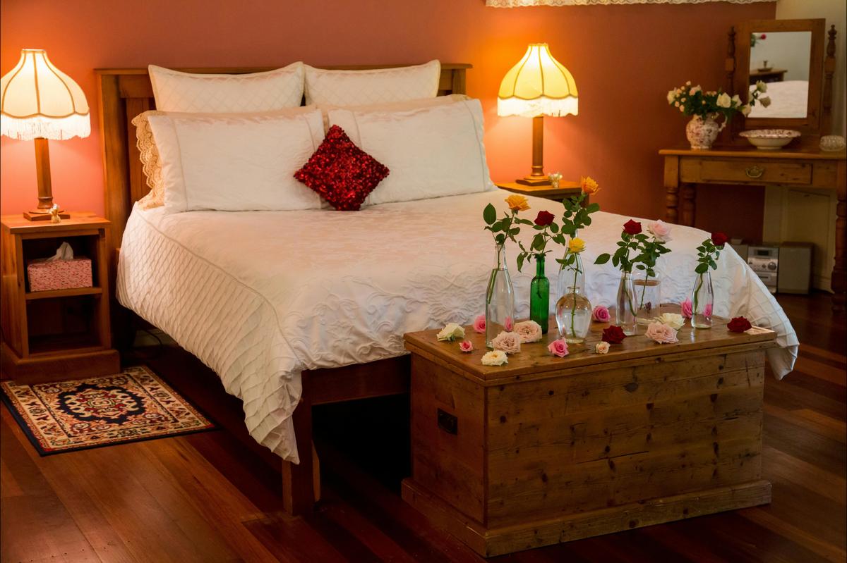 Romantic cottage comfort
