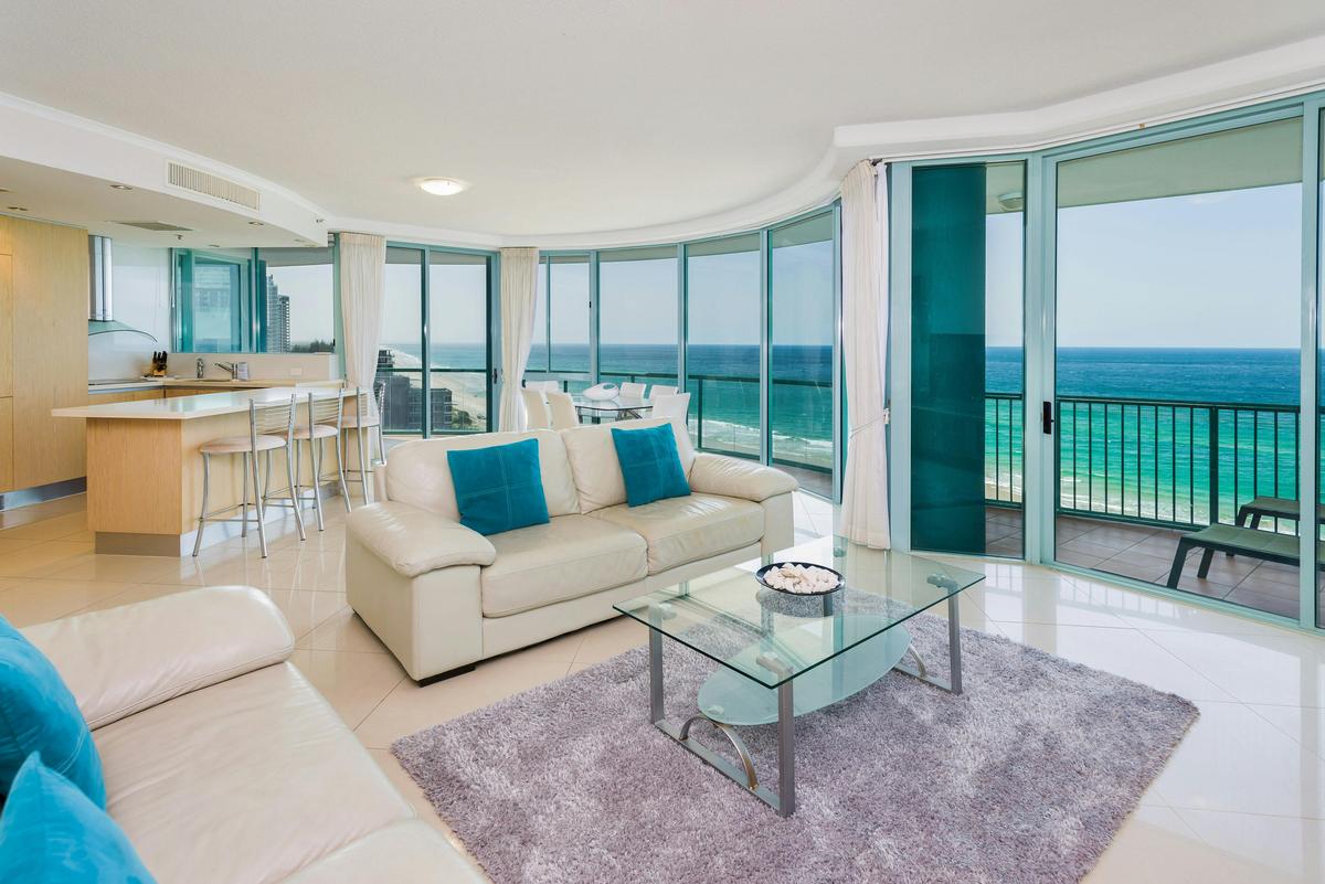 2 Bedroom ocean view apartment with large open plan living and dining area