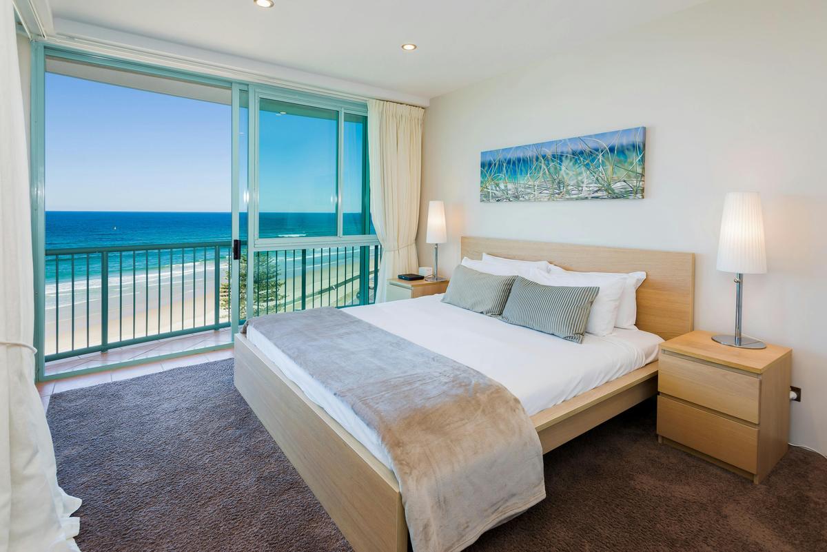 2 Bedroom ocean view apartment with large open plan living area