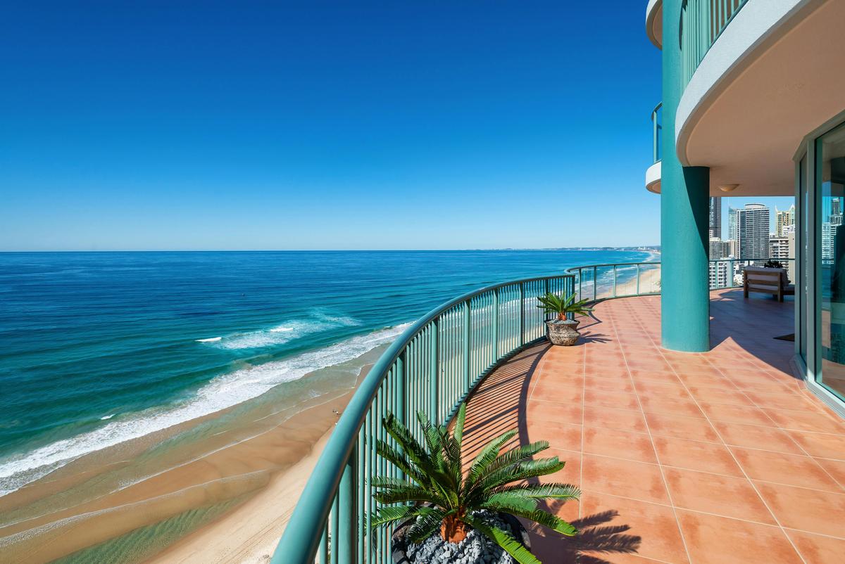 3 Bedroom Sub Penthouse apartments with Ocean views