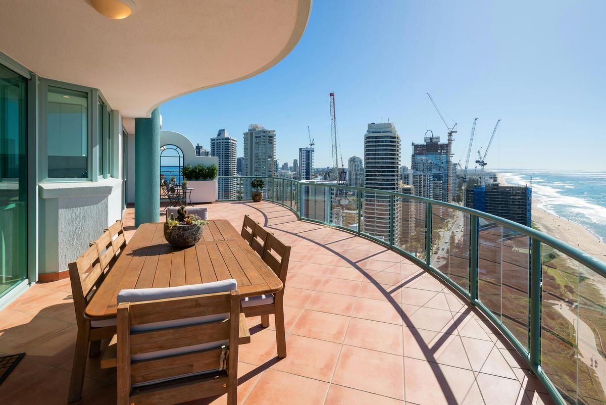 3 Bedroom Sub Penthouse apartments with Ocean views