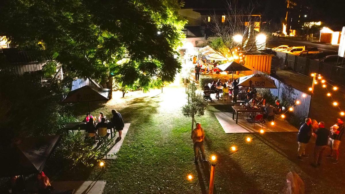 Beer Garden Space Lockyer Hotel