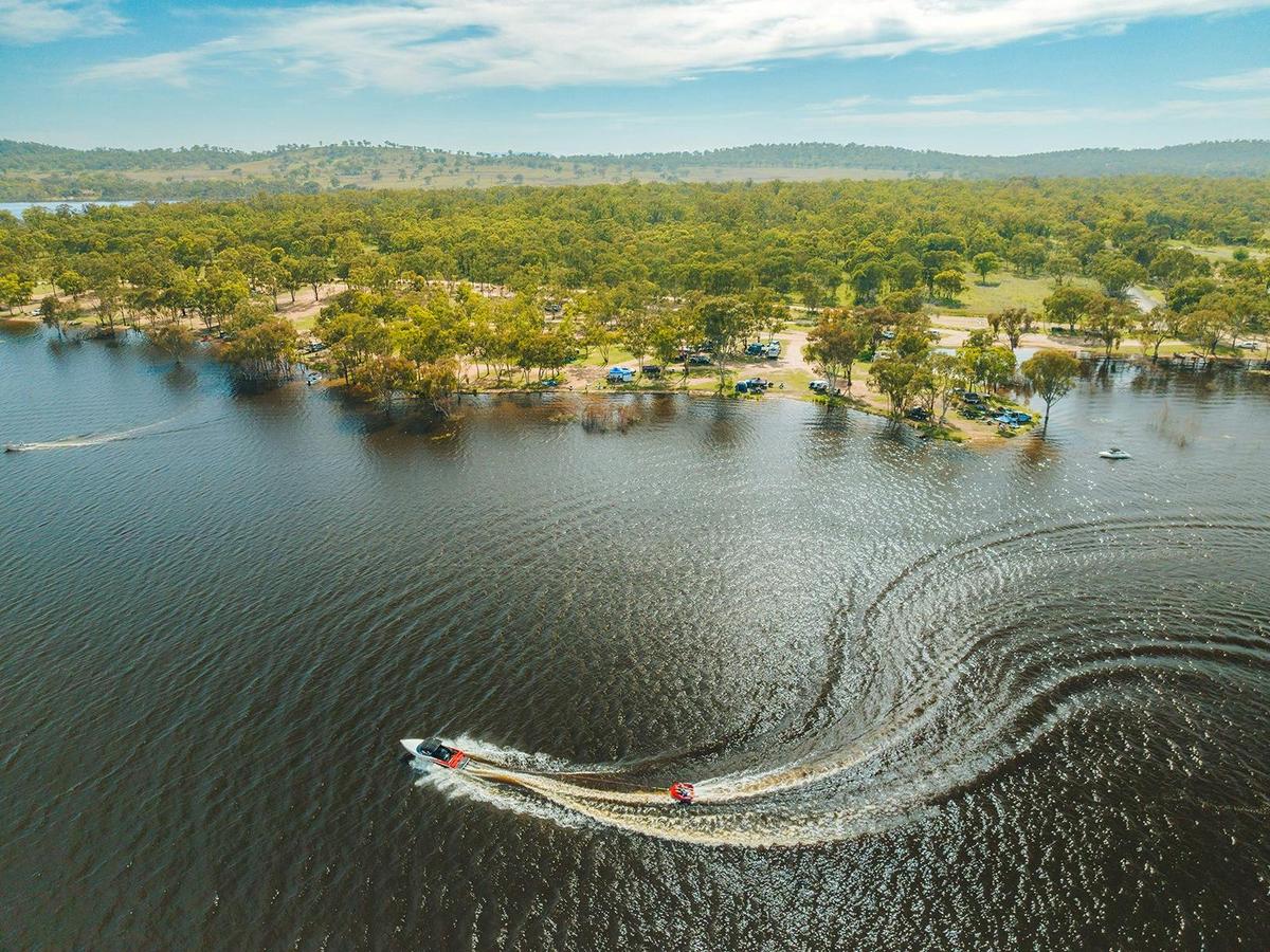 Tubing at Washpool Camping Reserve at Lake Leslie