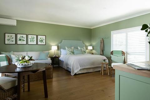 Hinterland Suite