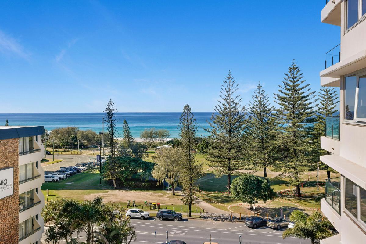 Premium Two Bedroom Ocean View Apartment
