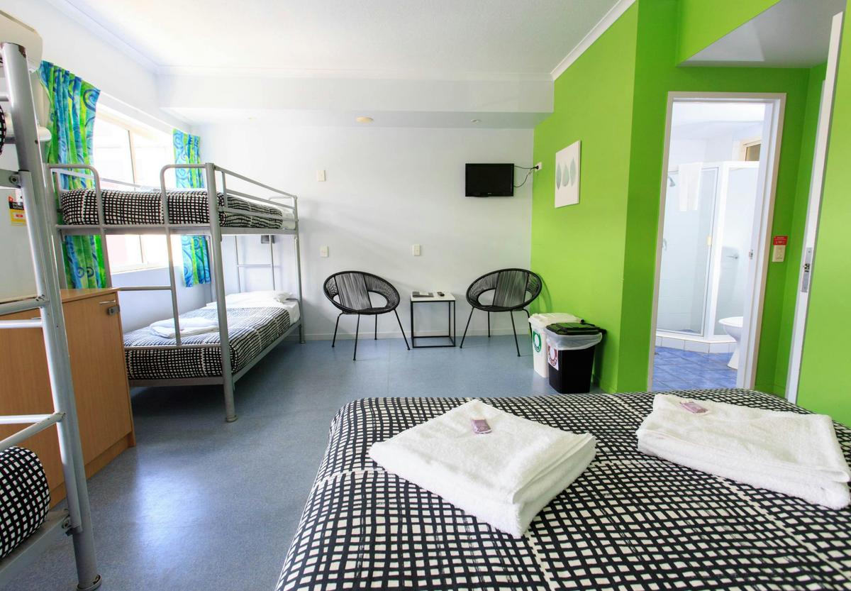 Queen Plus 4 Ensuite
