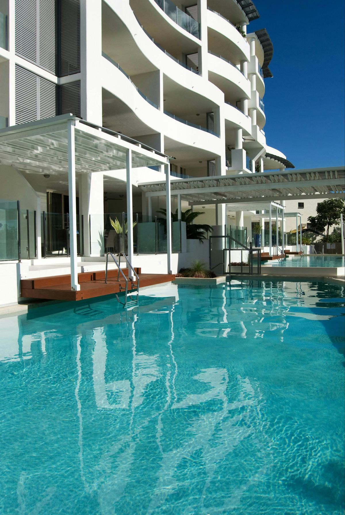 Swim-Out Apartment