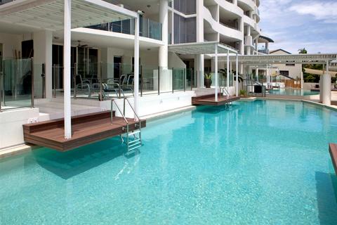Waters Edge Apartments Cairns