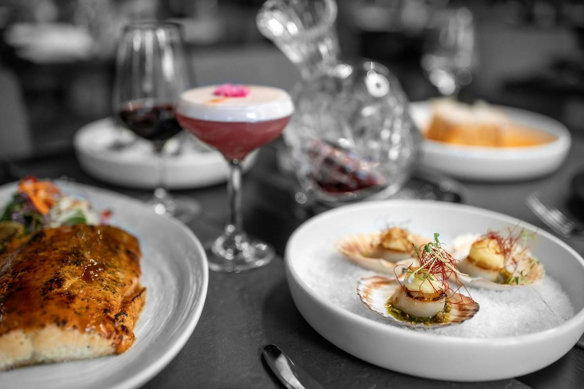 cocktail, salmon and scallops