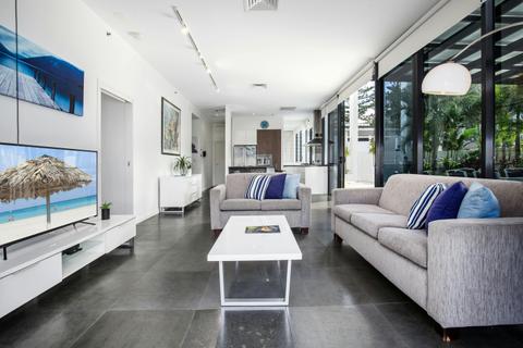 3 Bedroom Beach House
