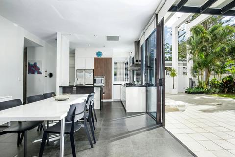 3 Bedroom Beach House